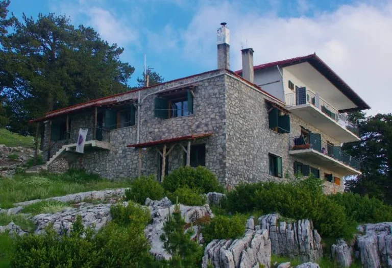 Olympus Gortsia Petrostrouga1 768x525