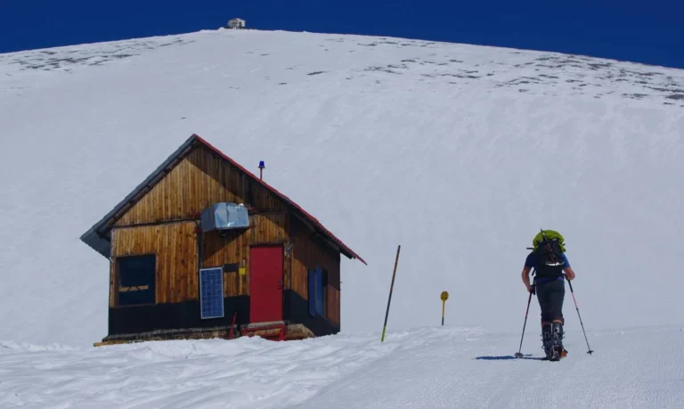 Olympus refuges Migotzidis1 768x459