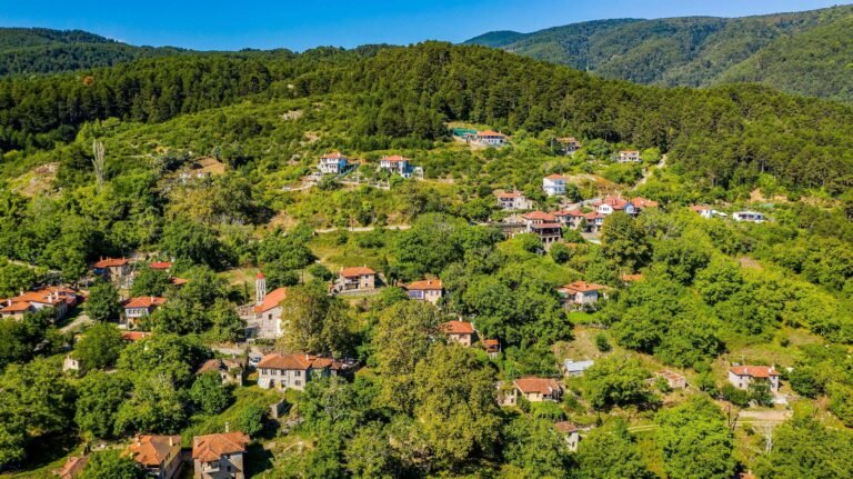 AIM54021 palioi poroi litochoro palioi poroi 768x431