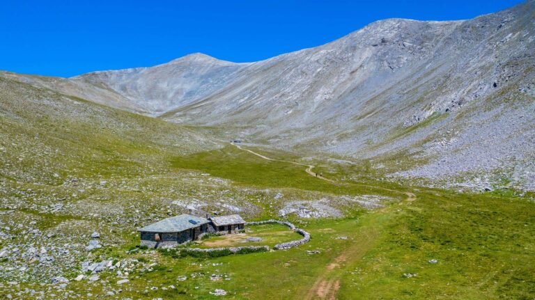 1 AIM38405 refuge hristaki elassona mount olympus 768x431