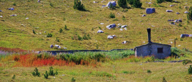 Olympus refuges Livadaki0 768x328